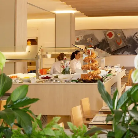 萨宾娜海滩酒店 4*