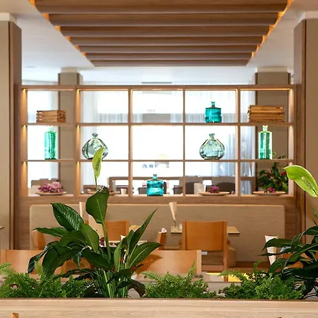 萨宾娜海滩酒店